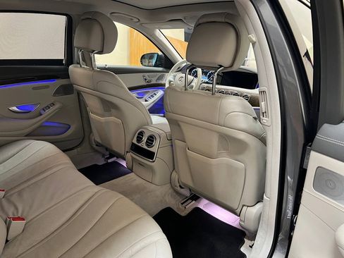 Used 2017 Mercedes-Benz S 550 Sedan image 35
