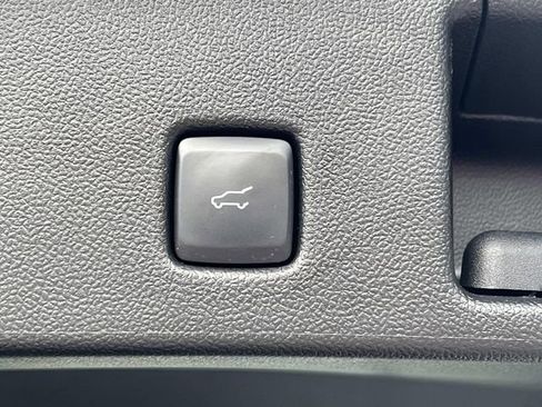 Certified 2022 Ford Escape SEL AWD/4WD image 12