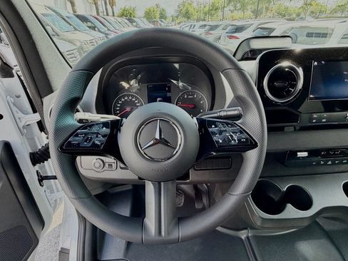 New 2026 Mercedes-Benz Sprinter 2500 image 21