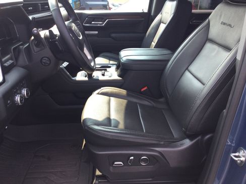 Used 2024 GMC Sierra 1500 Denali w/ Denali Reserve Package AWD/4WD image 15