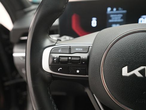 Used 2025 Kia K5 GT-Line w/ GT-Line Premium Package FWD image 17