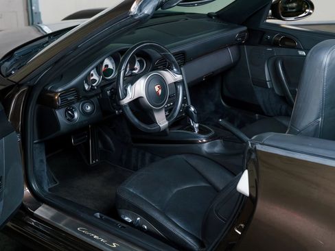 Used 2010 Porsche 911 Carrera S RWD image 10