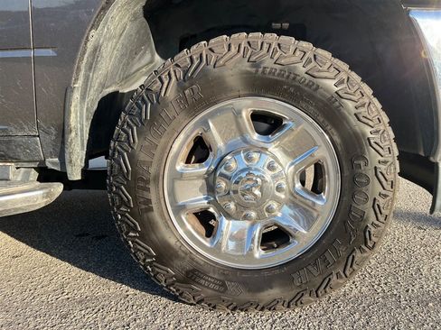 Used 2019 RAM 2500 Big Horn image 5