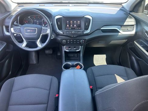 Used 2024 GMC Terrain SLE AWD/4WD image 30