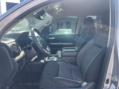 Used 2018 Toyota Tundra SR5 image 9