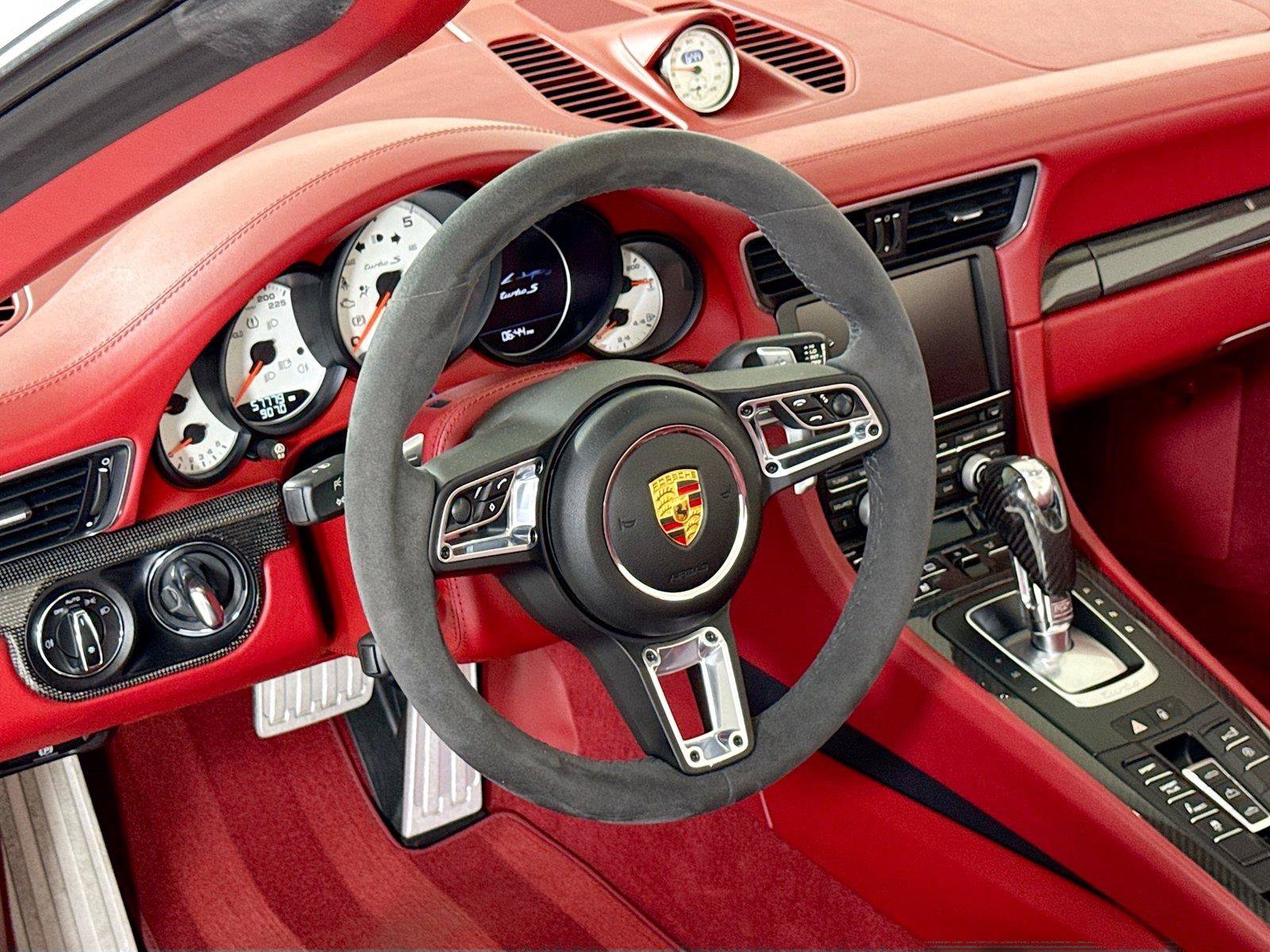 Used 2015 Porsche 911 Turbo S AWD/4WD image 15