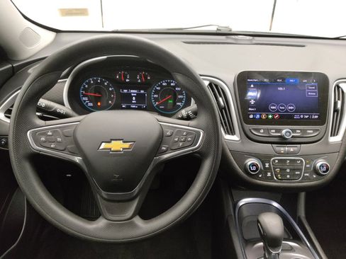 Used 2022 Chevrolet Malibu LT FWD image 22