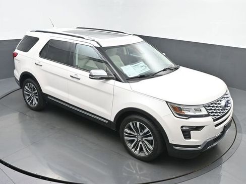 Used 2018 Ford Explorer Platinum AWD/4WD image 44