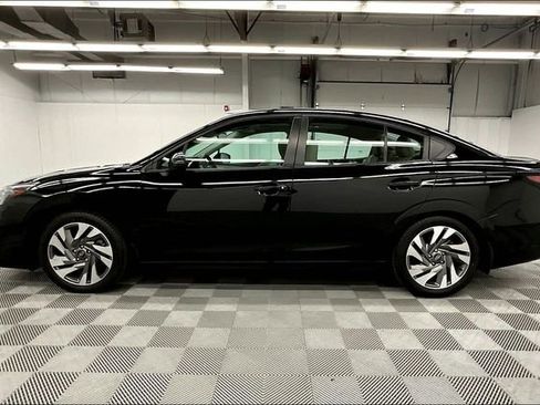 Used 2025 Subaru Legacy Limited w/ Popular Package #3 image 14