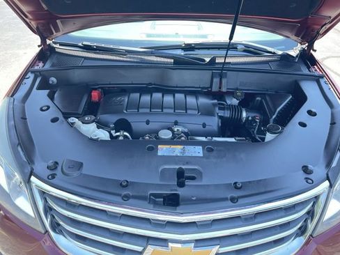 Used 2017 Chevrolet Traverse LT FWD image 27