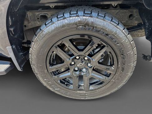 Used 2022 Chevrolet Silverado 1500 RST w/ Max Trailering Package AWD/4WD image 8