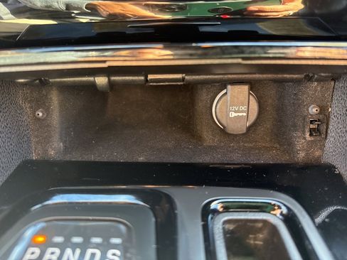 Used 2021 Chrysler 300 S image 38