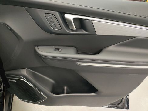 New 2026 Buick Enclave Preferred w/ Power Package image 9