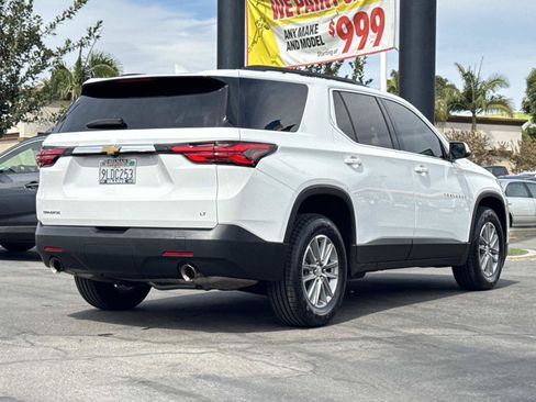 Used 2023 Chevrolet Traverse LT FWD image 5