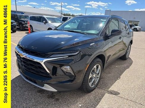 Used 2023 Chevrolet Blazer LT w/ Convenience Package AWD/4WD image 10