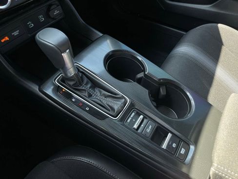 Certified 2025 Honda Civic Sport image 19