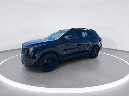Used 2025 Kia Sorento SX image 4