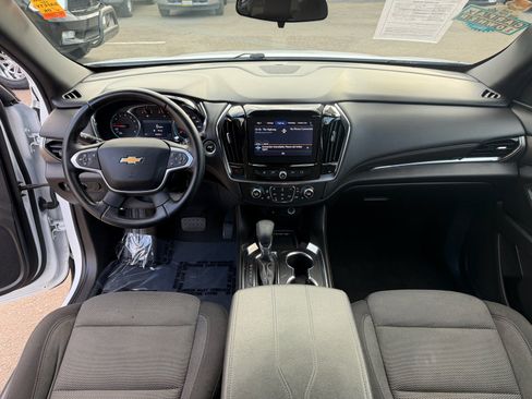 Used 2023 Chevrolet Traverse LT w/ LPO, Floor Liner Package AWD/4WD image 19