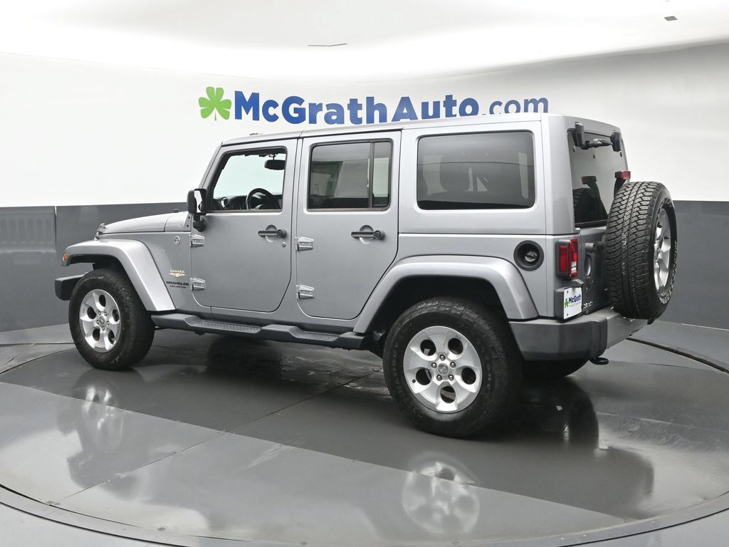 Used 2014 Jeep Wrangler Unlimited Sahara w/ Connectivity Group AWD/4WD image 25
