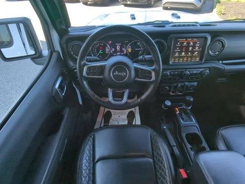 Certified 2023 Jeep Wrangler Unlimited Sahara AWD/4WD image 7