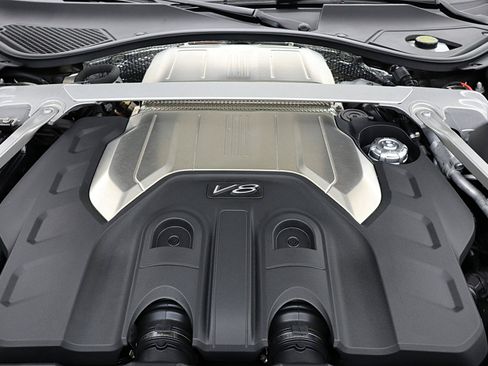 Used 2024 Bentley Continental GT V8 image 27