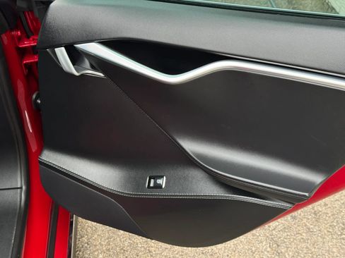 Used 2014 Tesla Model S 85 RWD image 27