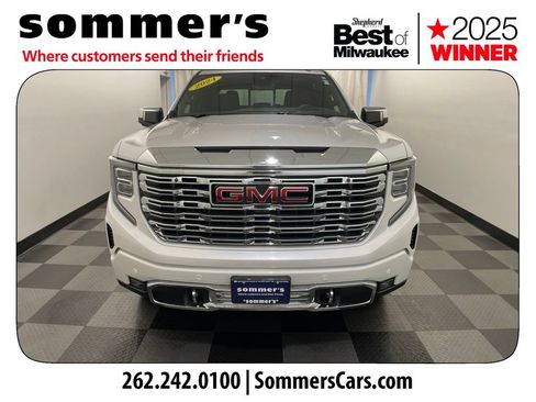 Used 2024 GMC Sierra 1500 Denali w/ Denali Reserve Package AWD/4WD image 8
