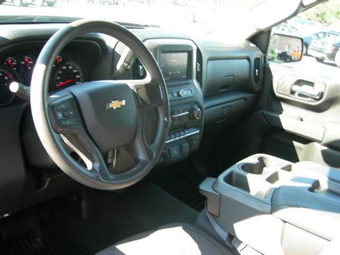 Used 2020 Chevrolet Silverado 1500 Custom w/ Custom Value Package image 8