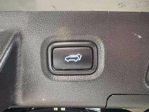 Used 2022 Hyundai Santa Fe SEL w/ Convenience + Premium Package FWD image 73