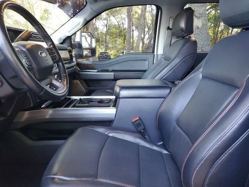 Used 2023 Ford F250 Lariat w/ Lariat Ultimate Package AWD/4WD image 19