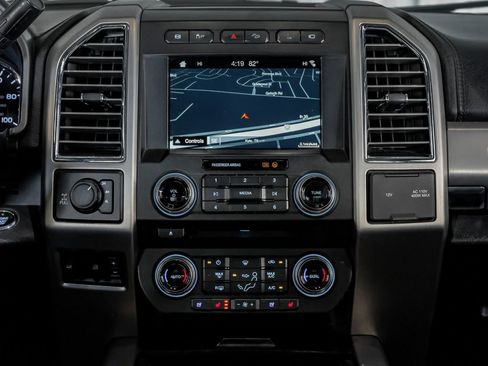 Used 2017 Ford F250 Platinum w/ Platinum Ultimate Package image 26