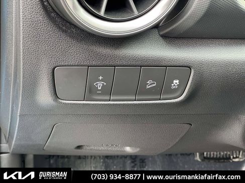 Used 2023 Hyundai Kona SEL image 16