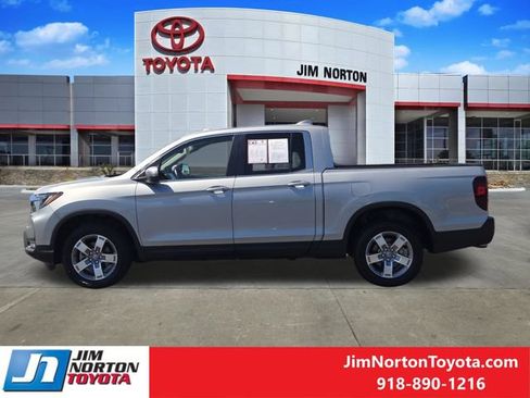 Used 2025 Honda Ridgeline RTL image 4
