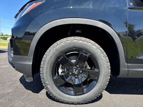 New 2026 Honda Ridgeline Black Edition image 10
