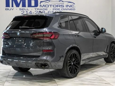 Used 2022 BMW X5 xDrive40i w/ M Sport Package AWD/4WD image 12