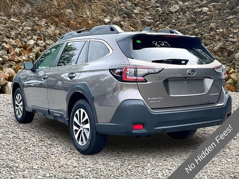 Used 2023 Subaru Outback Premium AWD/4WD image 10