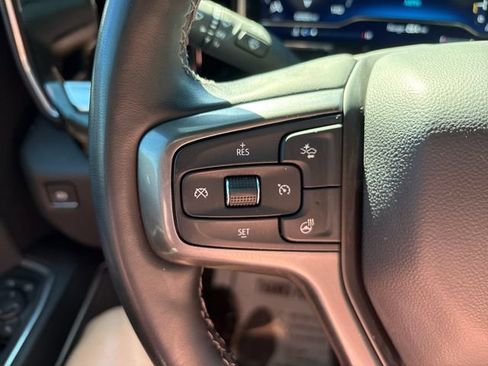 Used 2024 Chevrolet Silverado 2500 High Country w/ Technology Package AWD/4WD image 11
