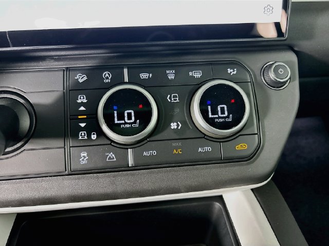 New 2026 Land Rover Defender 110 S AWD/4WD image 17