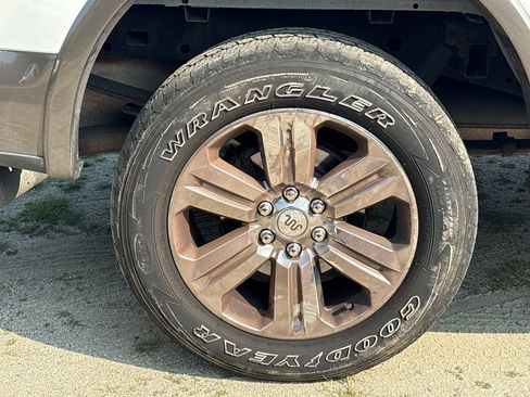 Used 2018 Ford F150 King Ranch w/ Equipment Group 601A Luxury AWD/4WD image 17