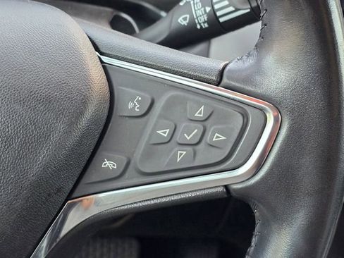 Used 2021 Chevrolet Equinox LT w/ Driver Convenience Package FWD image 39