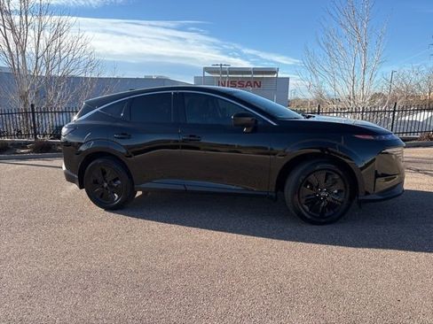 Used 2025 Nissan Murano SV image 2