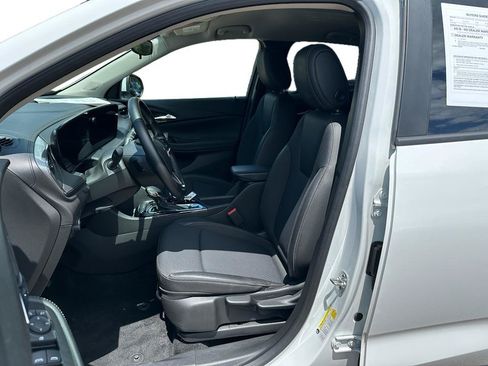 Used 2025 Buick Encore GX Preferred FWD image 8