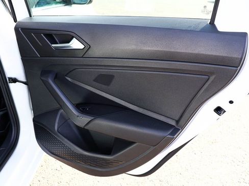 Used 2021 Volkswagen Jetta S image 28