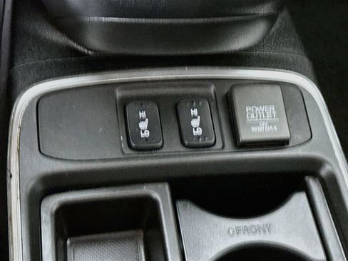 Used 2016 Honda CR-V Touring image 11