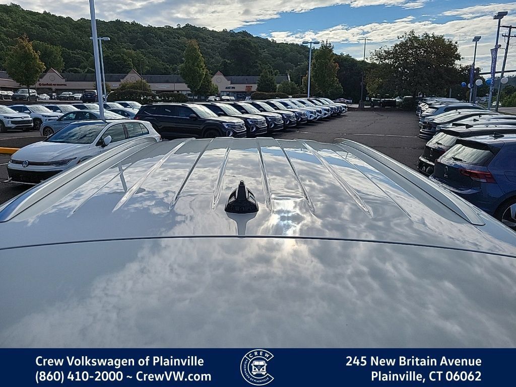 Certified 2026 Volkswagen Atlas Cross Sport SE AWD/4WD image 30
