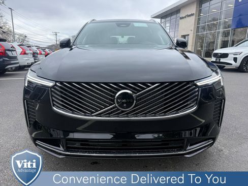 New 2026 Volvo XC90 T8 Ultra w/ Lounge Package AWD/4WD image 3