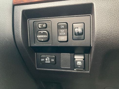 Used 2016 Toyota Tundra Limited RWD image 14