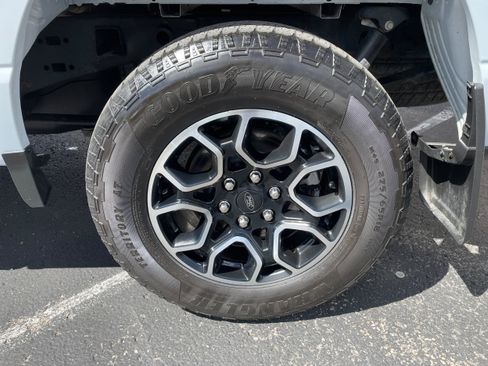 Used 2022 Ford F150 XLT w/ Equipment Group 302A High AWD/4WD image 9