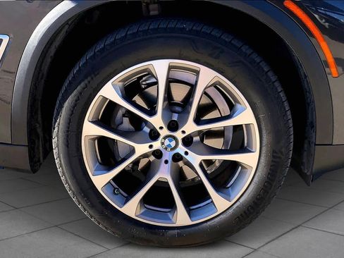 Used 2022 BMW X5 sDrive40i w/ Premium Package image 10