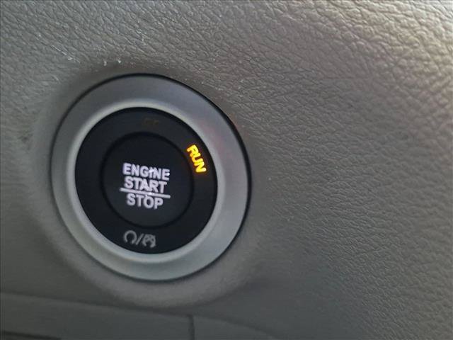 Used 2022 Chrysler Voyager LX w/ Fleet Security Group FWD image 15